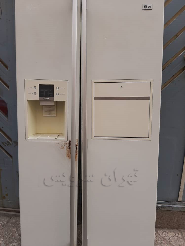نمونه درب یخچال تعمیر شده در شرکت تهران سرویس